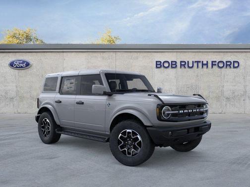 Avalanche Gray 2026 Ford Bronco Outer Banks