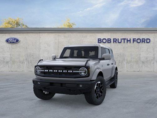 Avalanche Gray 2026 Ford Bronco Outer Banks