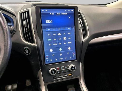 Black Metallic 2023 Ford Edge SEL