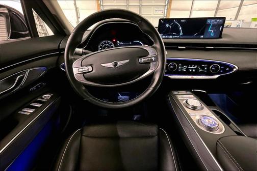 2022 Genesis GV70 2.5T