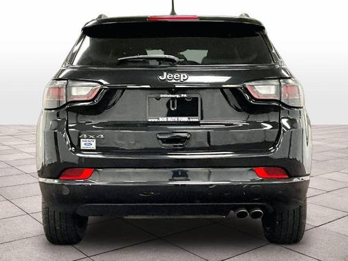 Diamond Black 2022 Jeep Compass Altitude