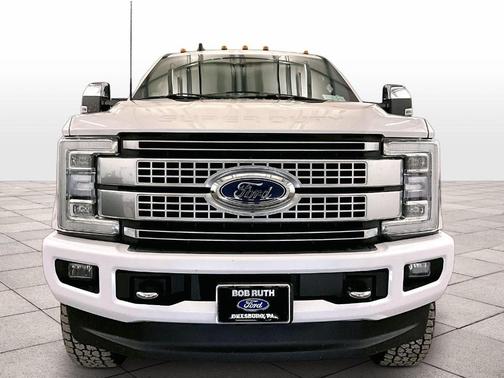 White Platinum Tri-Coat Metallic 2019 Ford F-350 Platinum