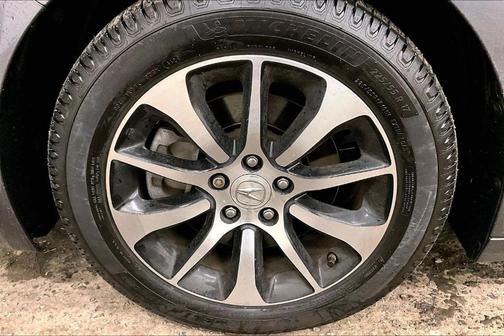 2017 Acura TLX w/Technology Package