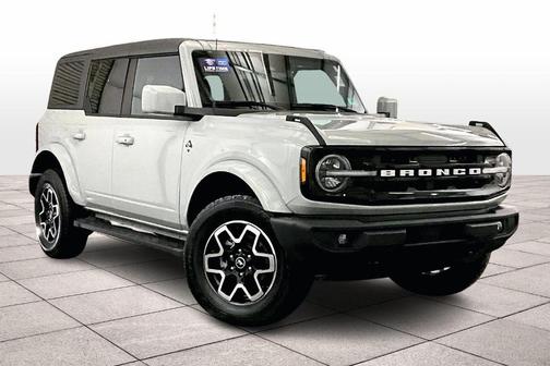 2023 Ford Bronco Outer Banks
