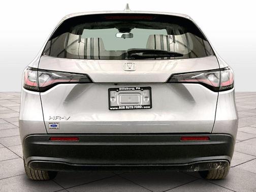 Lunar Silver Metallic 2024 Honda HR-V LX