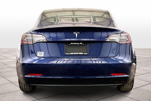 2019 Tesla Model 3 Mid Range