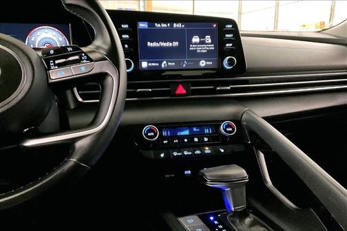 2021 Hyundai ELANTRA SEL