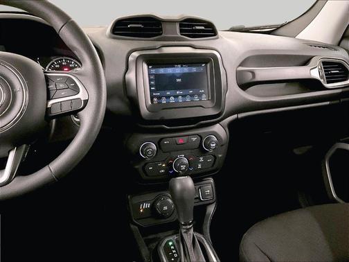 Glacier Metallic 2018 Jeep Renegade Sport