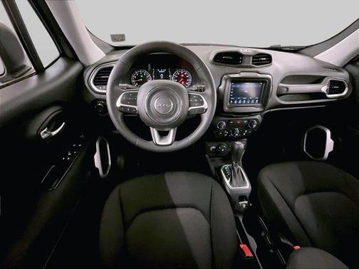 Glacier Metallic 2018 Jeep Renegade Sport