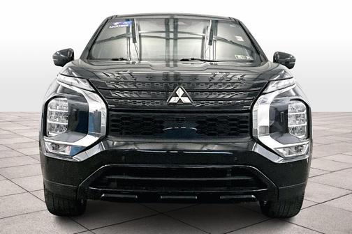 2023 Mitsubishi Outlander SE Black Edition