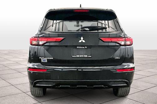 2023 Mitsubishi Outlander SE Black Edition