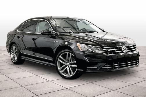 2017 Volkswagen Passat 1.8T R-Line
