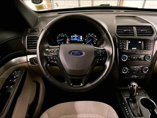 Blue 2018 Ford Explorer Base