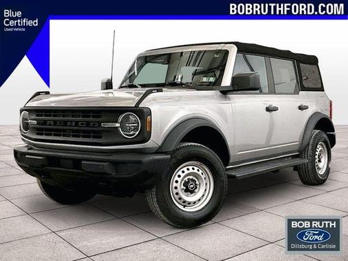 Iconic Silver Metallic 2023 Ford Bronco