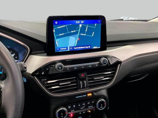 Iconic Silver 2022 Ford Escape SEL