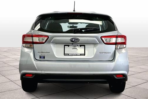 2019 Subaru Impreza 2.0i