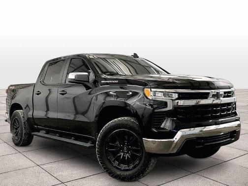 Black 2022 Chevrolet Silverado 1500 LT