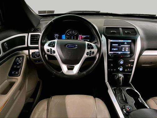 Caribou Metallic 2015 Ford Explorer XLT
