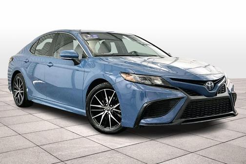 2023 Toyota Camry Hybrid SE