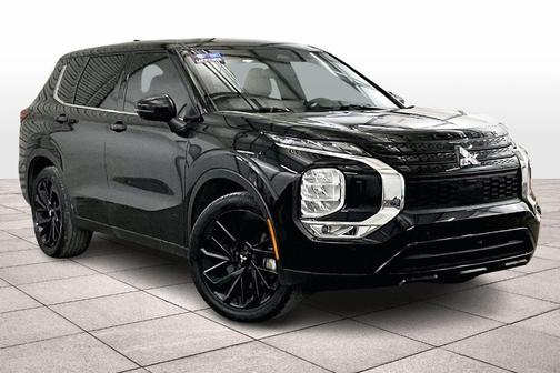 2023 Mitsubishi Outlander SE Black Edition