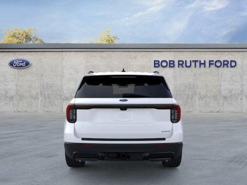 Star White 2026 Ford Explorer ST-Line