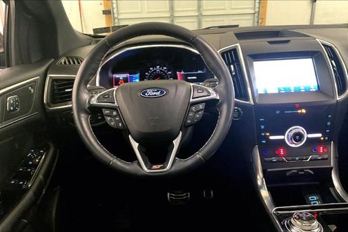 2020 Ford Edge ST