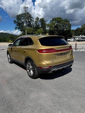 2015 Lincoln MKC Base