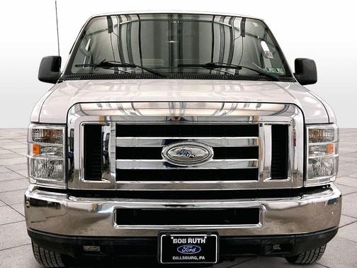 Oxford White 2014 Ford E350 Super Duty XLT