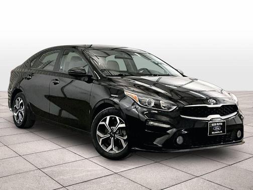 Aurora Black Pearl 2019 Kia Forte LXS