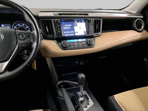 Super White 2017 Toyota RAV4 XLE