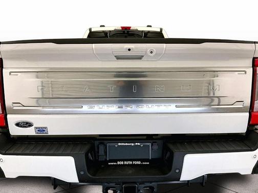Star White 2025 Ford F-450 Platinum