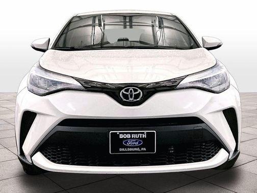 Blizzard Pearl 2021 Toyota C-HR XLE