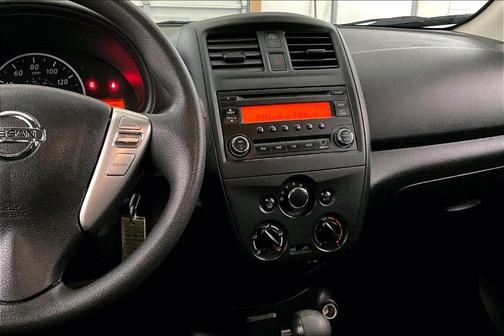 2017 Nissan Versa 1.6 S+