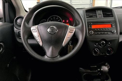 2017 Nissan Versa 1.6 S+