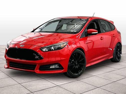 Race Red 2015 Ford Focus ST Base