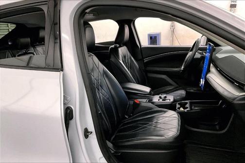 2023 Ford Mustang Mach-E California Route 1