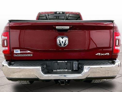 Delmonico Red Pearlcoat 2022 RAM 3500 Laramie