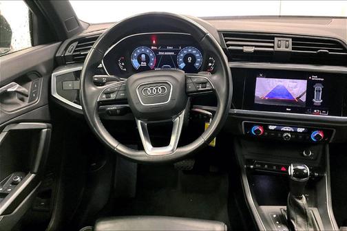 2022 Audi Q3 45 S line Premium