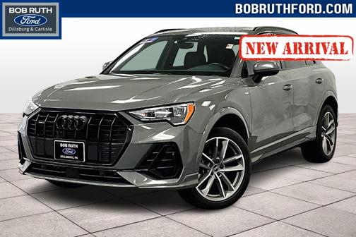 2022 Audi Q3 45 S line Premium