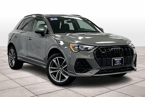 2022 Audi Q3 45 S line Premium