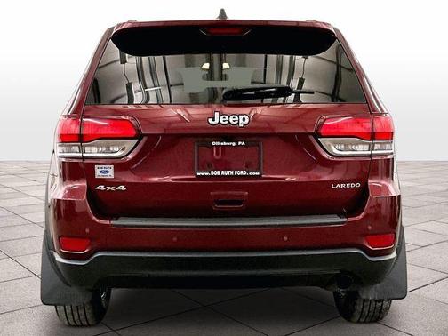 Velvet Red Pearlcoat 2020 Jeep Grand Cherokee Laredo