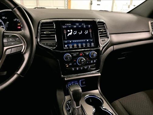 Velvet Red 2020 Jeep Grand Cherokee Laredo