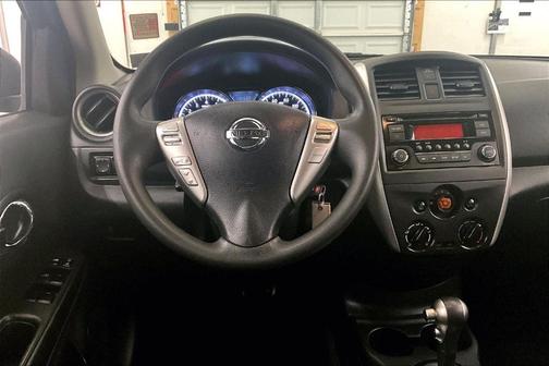 2015 Nissan Versa 1.6 SV