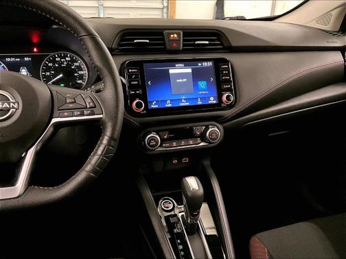 Electric Blue Metallic 2024 Nissan Versa 1.6 SR