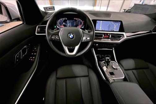 2019 BMW 330 i xDrive