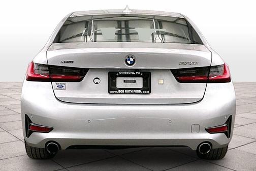 2019 BMW 330 i xDrive