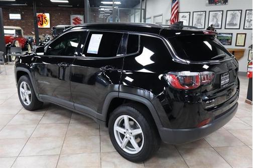 Diamond Black 2018 Jeep Compass Limited