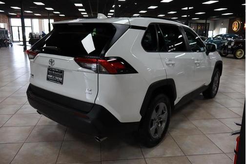 2023 Toyota RAV4 Hybrid XLE
