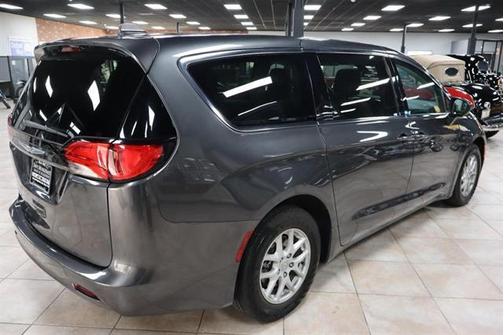 2017 Chrysler Pacifica Touring