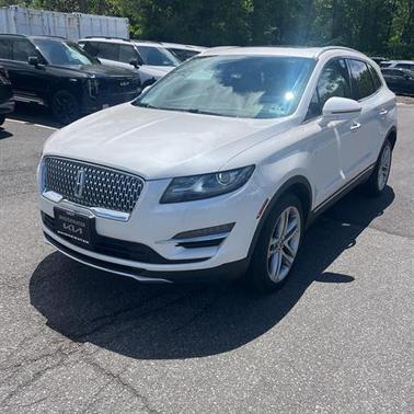 White Platinum Tri-Coat 2019 Lincoln MKC Reserve